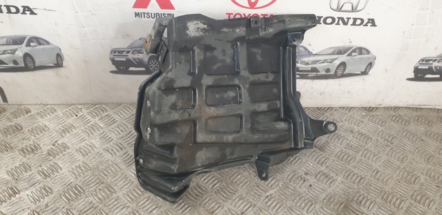 Підкрилок переднього крила, лівий передній 5389605040 TOYOTA