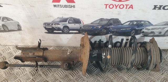 Гвинтова пружина підвіска 540101KC0C NISSAN