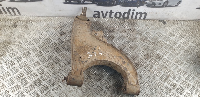 Балансир задній нижній, правий 551A0EB300 NISSAN