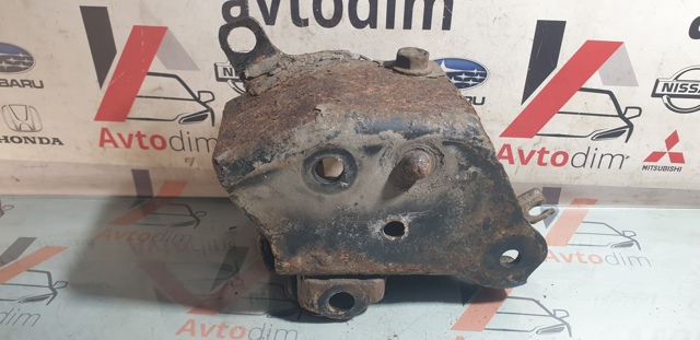 Кронштейн задньої балки 55430BA60A NISSAN