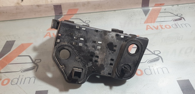 Лівий кронштейн заднього бампера 57707SG070 SUBARU
