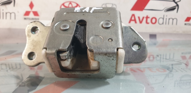 Замок і ручка дверей задка 5808A098 MITSUBISHI