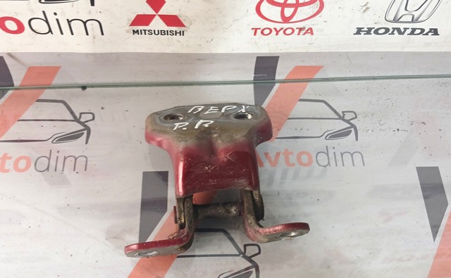 Завіса дверей передніх правих 60079AG002 SUBARU