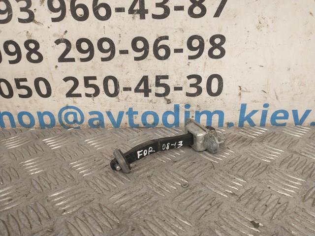 Обмежувач відкриття дверей, передній 61124SC000 SUBARU