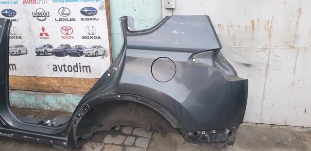 Крило заднє ліве 6160242100 TOYOTA