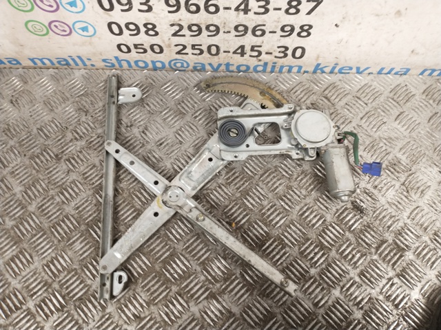 Мотор склопідйомника дверей передніх, правих 62113FC100 SUBARU