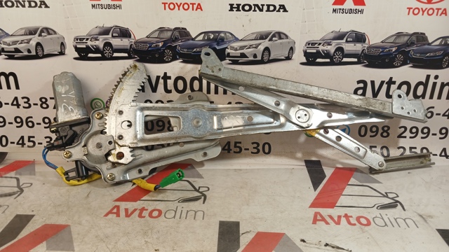 Моторчик склопідйомника двері задніх, лівих 62188AE010 SUBARU