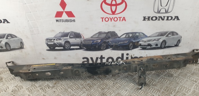 Супорт радіатора верхній/монтажна панель кріплення фар 62511JG00A NISSAN