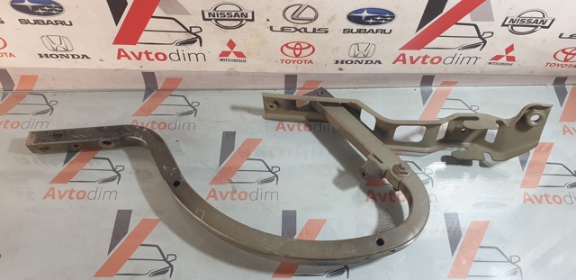 Петля кришки багажника 6451053020 TOYOTA