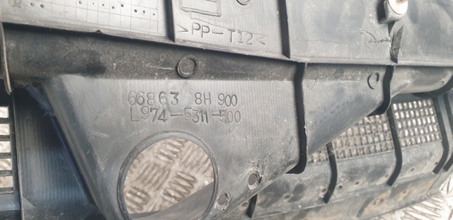Водостік лобового скла, жабо 668638H900 NISSAN