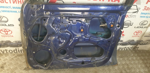 Дверка передня права 6700160400 TOYOTA