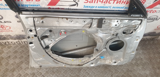 Двері передні, ліві 6700205030 TOYOTA