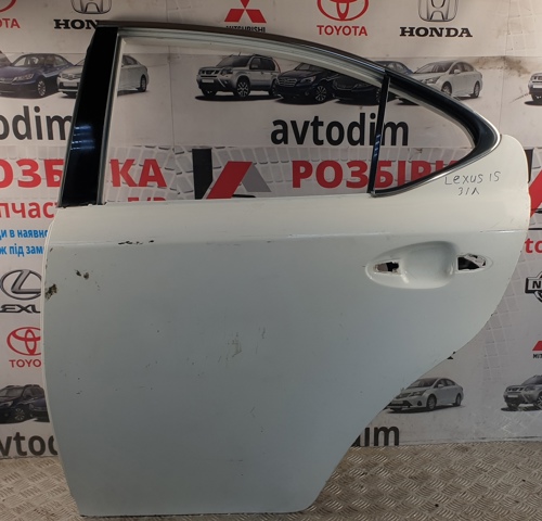 Двері задні 6700453040 TOYOTA