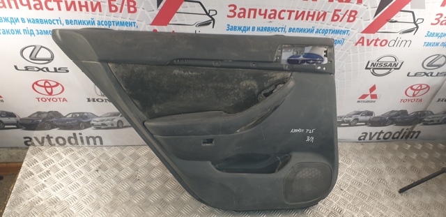 Внутрішня обшивка лівих задніх дверей 6702005140B0 TOYOTA