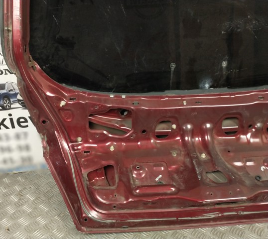 П'яті двері 68100ST3E00ZZ HONDA