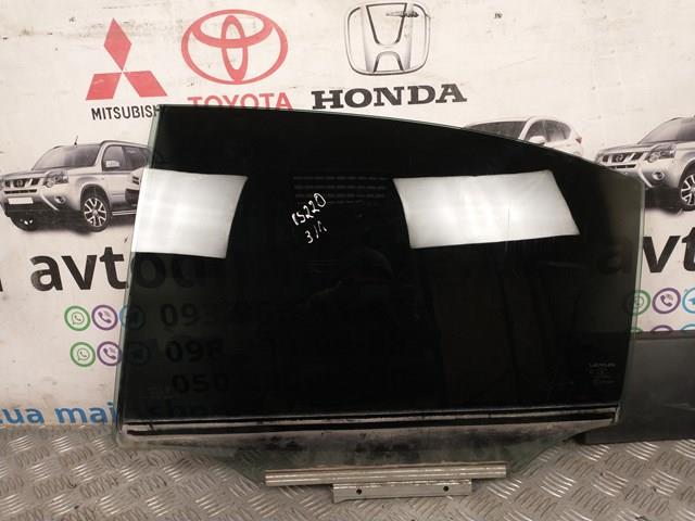 Скло заднє ліве 6811453130 TOYOTA