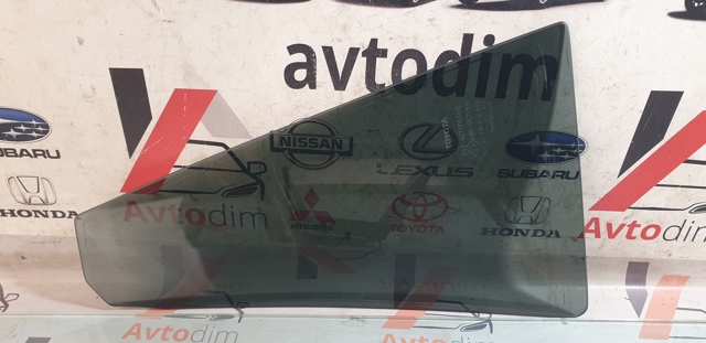 Скло-кватирка двері, задньої, правої 6812342140 TOYOTA