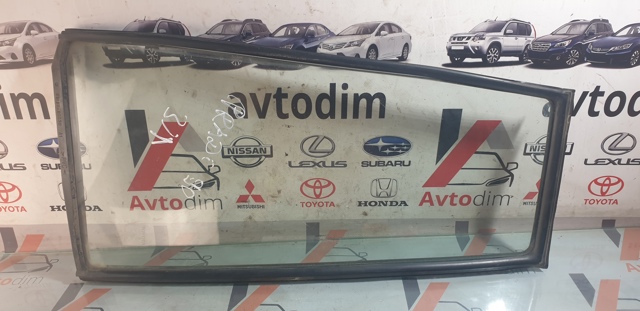Кватирка дверей трикутник, задньої, лівої 6812460110 TOYOTA