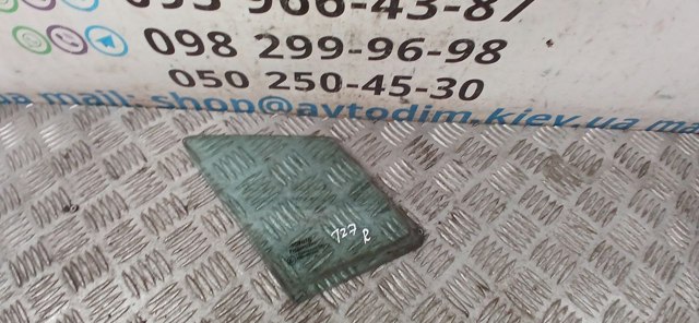 Скло-кватирка дверей, передніх, правих 6812505010 TOYOTA