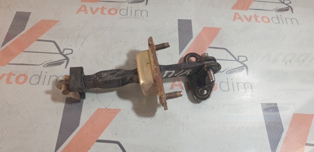 Обмежувач відкриття дверей, передній 6861020180 TOYOTA