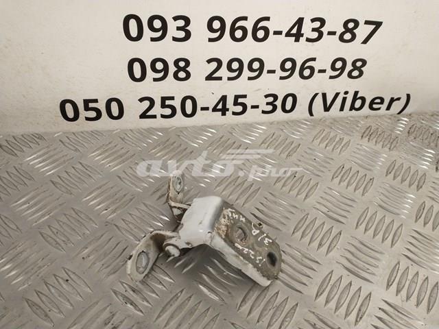 Петля задніх дверей, правих 6877052030 TOYOTA