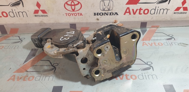 Замок задніх дверей, правих 6905060020 TOYOTA