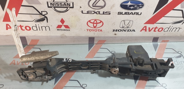 Тримач зовнішньої ручки дверей, задніх правих 6920353010 TOYOTA