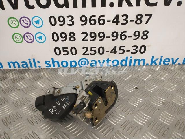 Замок задніх дверей, правих 6933042060 TOYOTA
