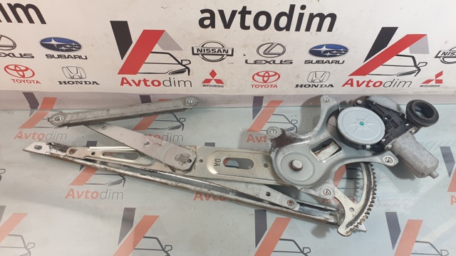 Склопідйомник передньої правої двері Toyota RAV4 IV