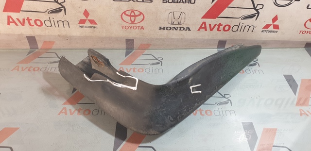 Бризковики передній, правий 7662105020 TOYOTA