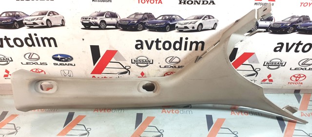 Накладка стійки кузова зовнішня, передня права 76911EB302 NISSAN