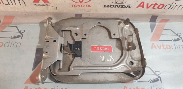 Лючок бензобака / паливного бака 788308H300 NISSAN