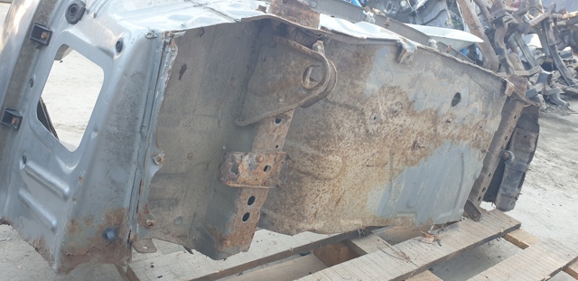 Панель задня, багажного відсіку 791108H310 NISSAN