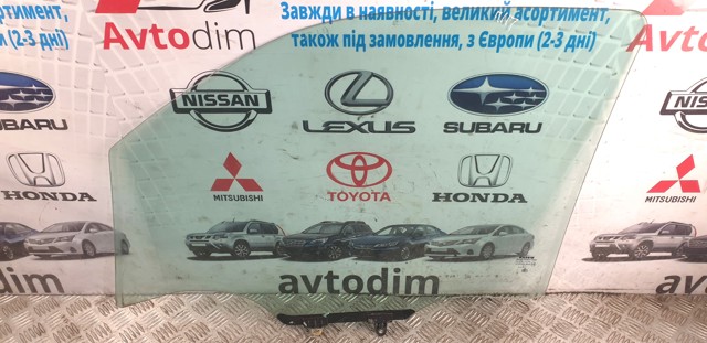 Скло пасажирських дверей 80300EB310 NISSAN