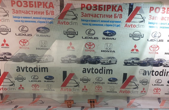 Скло передніх дверей, лівих 803011KK0A NISSAN