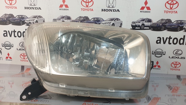Права блок фара 8111042160 TOYOTA