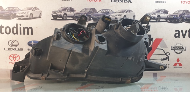 Фара основна права 8113005100 TOYOTA