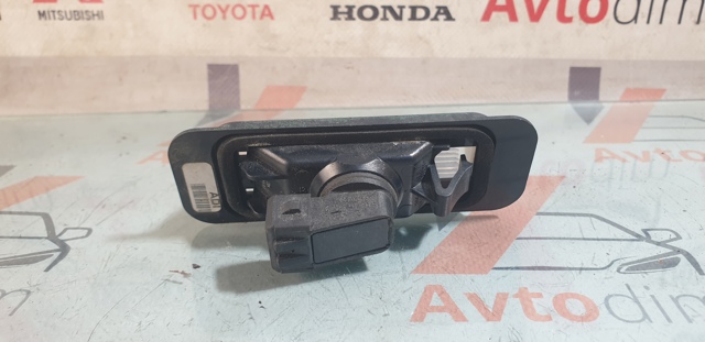 Ліхтар підсвічування заднього номерного знака 8127005020 TOYOTA