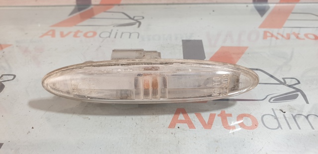 Поворітель повороту на крилі 8173030131 TOYOTA