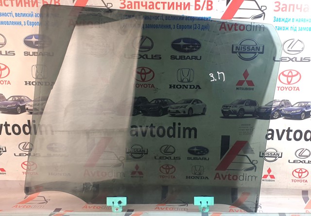 Вікно задніх дверей 823001KK1A NISSAN
