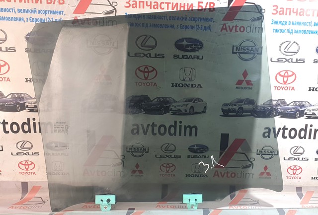 Скло задніх дверей, лівих 823011KK1A NISSAN
