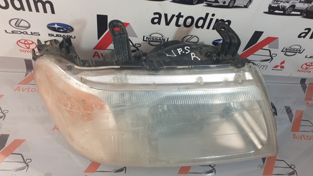 Скло правого ліхтаря 8301A366 MITSUBISHI