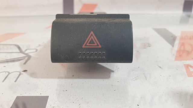 Аварійна кнопка 8433220410 TOYOTA