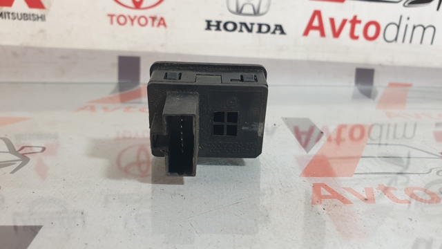 Блок керування дзеркалами заднього виду 8487005020 TOYOTA