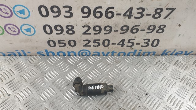 Моторчик омивача переднього скла 8533005030 TOYOTA