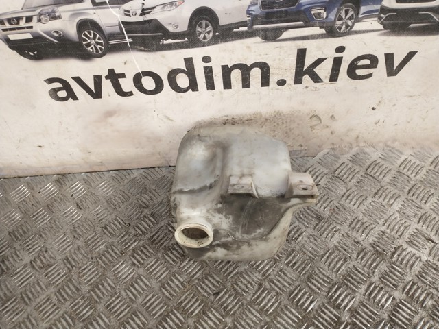 Бачок омивача лобового скла 86610FC011 SUBARU