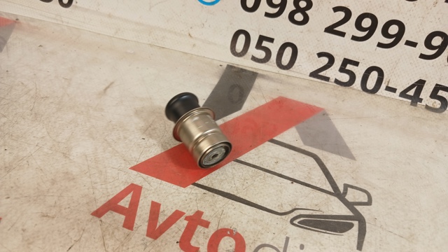 Розетка прикурювача 86713AE000 SUBARU