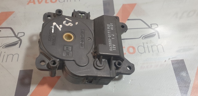 Привід системи автоматичного управління обігрівачем 8710630450 TOYOTA
