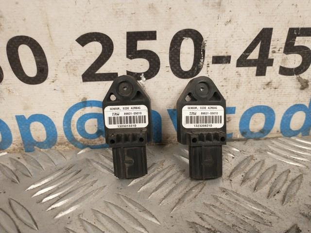 Датчик AIRBAG передній 8983105010 TOYOTA
