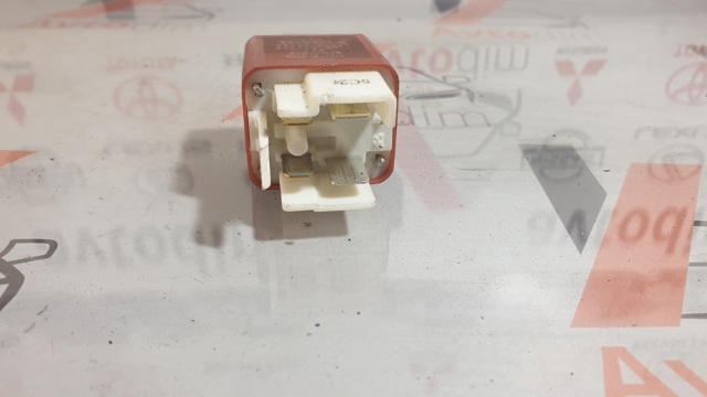 Реле фар передніх 9098702006 TOYOTA